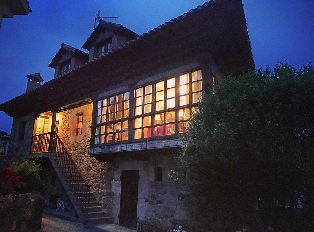 Posada La Casona De Ucieda エクステリア 写真