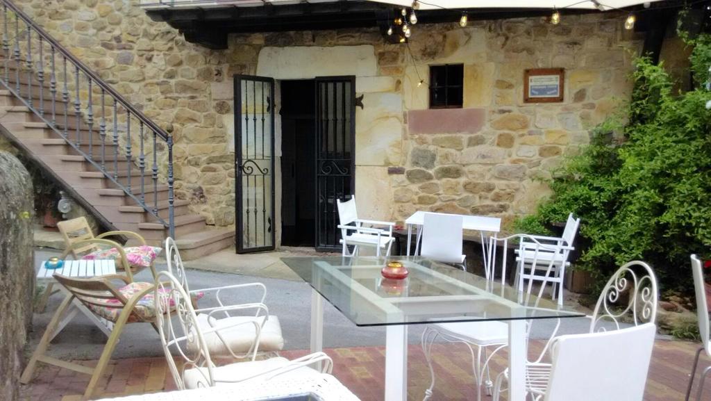 Posada La Casona De Ucieda エクステリア 写真